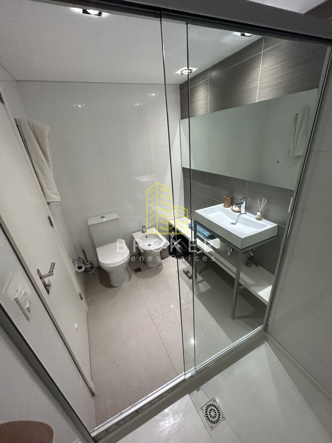 Apartamento ID.712/Alquiler_de_lujoso_apartamento_en_la_mejor_zona_de_Punta_del_Este._Uruguay - Alquiler de lujoso apartamento en la mejor zona de Punta del Este. Uruguay