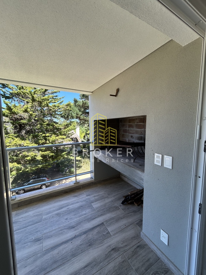 Apartamento ID.800/Venta_de_Penthouse_duplex_en_edificio_de_alta_gama_a_300_metros_del_mar,_Playa_Brava,_Punta_del_Este - Venta de Penthouse duplex en edificio de alta gama a 300 metros del mar, Playa Brava, Punta del Este. Uruguay