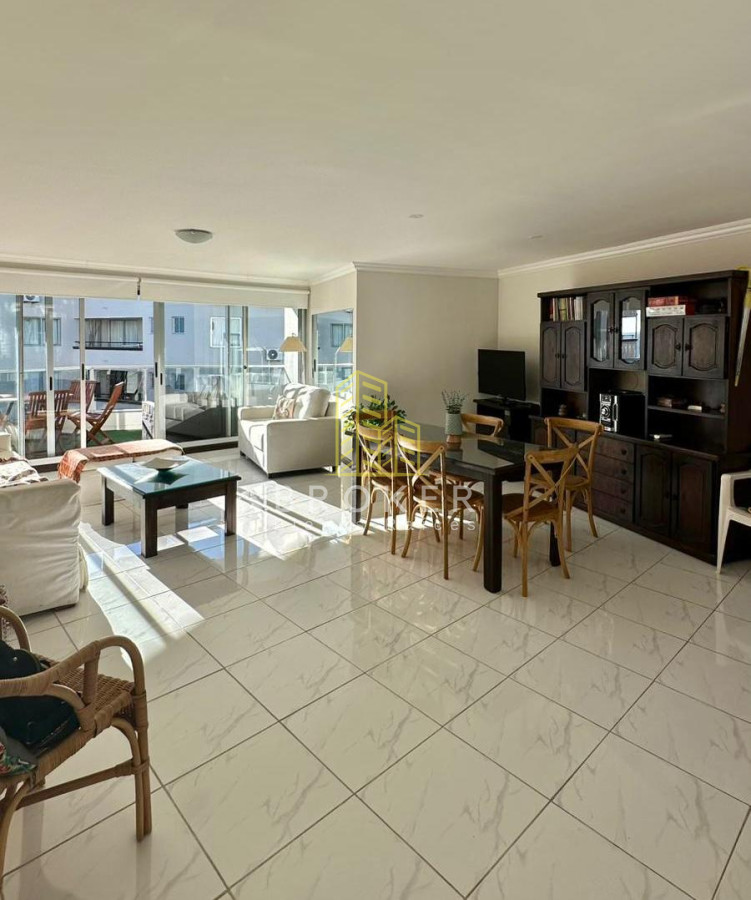 Apartamento ID.9208/Alquiler_departamento_Punta_del_Este_Mansa_de_categoria_en_primerisima_linea_en_playa_mansa_con_todos_los_amenities - Alquiler departamento Punta del Este Mansa de categoria en primerisima linea en playa mansa con todos los amenities