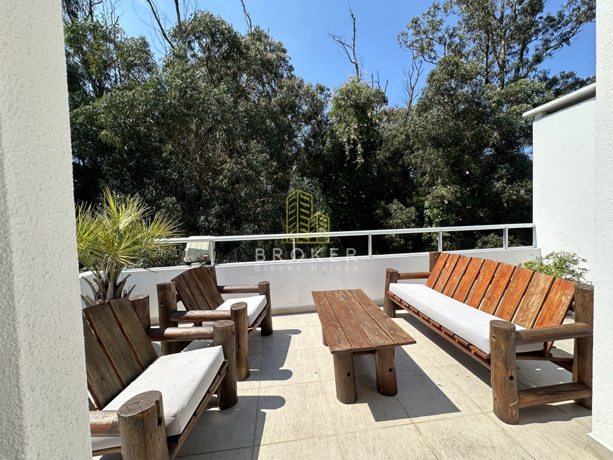 Apartamento ID.813/Venta_de_Penthouse_en_rincon_del_indio,_tres_dormitorios_y_terraza._Punta_del_Este,_Uruguay - Venta de Penthouse en rincon del indio, tres dormitorios y terraza. Punta del Este, Uruguay
