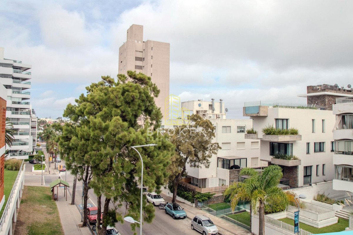 Apartamento ID.2397/Venta_Apartamento,_4_dormitorios,_Península,_Punta_del_Este - Venta Apartamento, 4 dormitorios, Península, Punta del Este