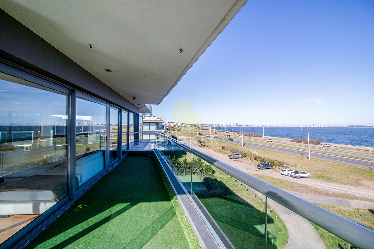 Apartamento ID.1618/Venta_Apartamento_Penthouse_3_Dormitorios_Primera_Linea_Playa_Mansa_y_Vistas_a_la_Laguna_del_Diario_Pinares_Punta_del_Este_Maldonado - Venta Apartamento Penthouse 3 Dormitorios Primera Linea Playa Mansa y Vistas a la Laguna del Diario Pinares Punta del Este Maldonado