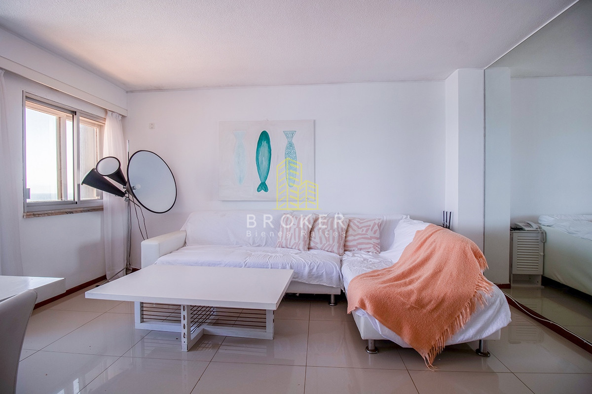 Apartamento ID.785/Oportunidad_en_venta_de_apartamento_con_vista_al_mar_en_Peninsula_-_Punta_del_este - Oportunidad en venta de apartamento con vista al mar en Peninsula - Punta del este