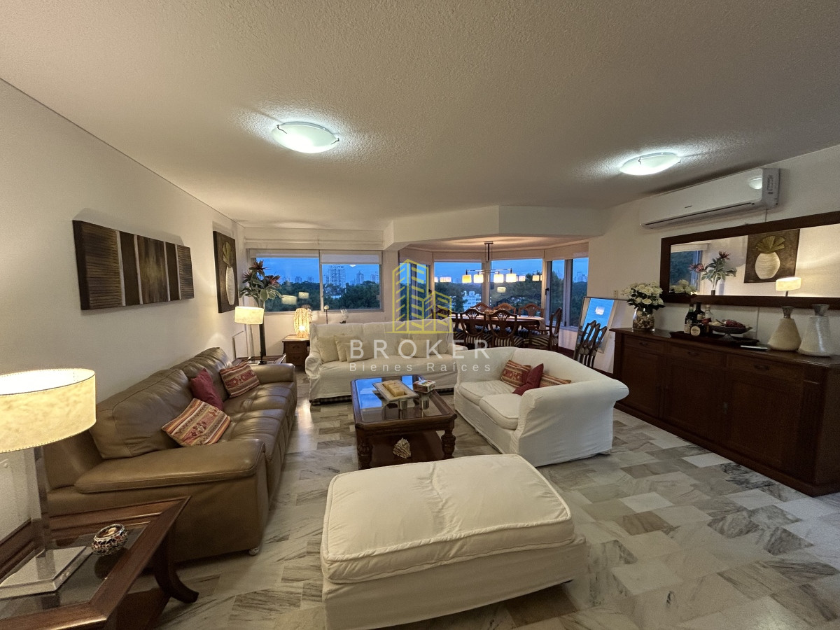 Apartamento ID.856/Venta_de_apartamento_hecho_a_nuevo_en_una_de_las_mejores_torres_de_Roosevelt - Venta de apartamento hecho a nuevo en una de las mejores torres de Roosevelt. . Punta del Este, Uruguay.