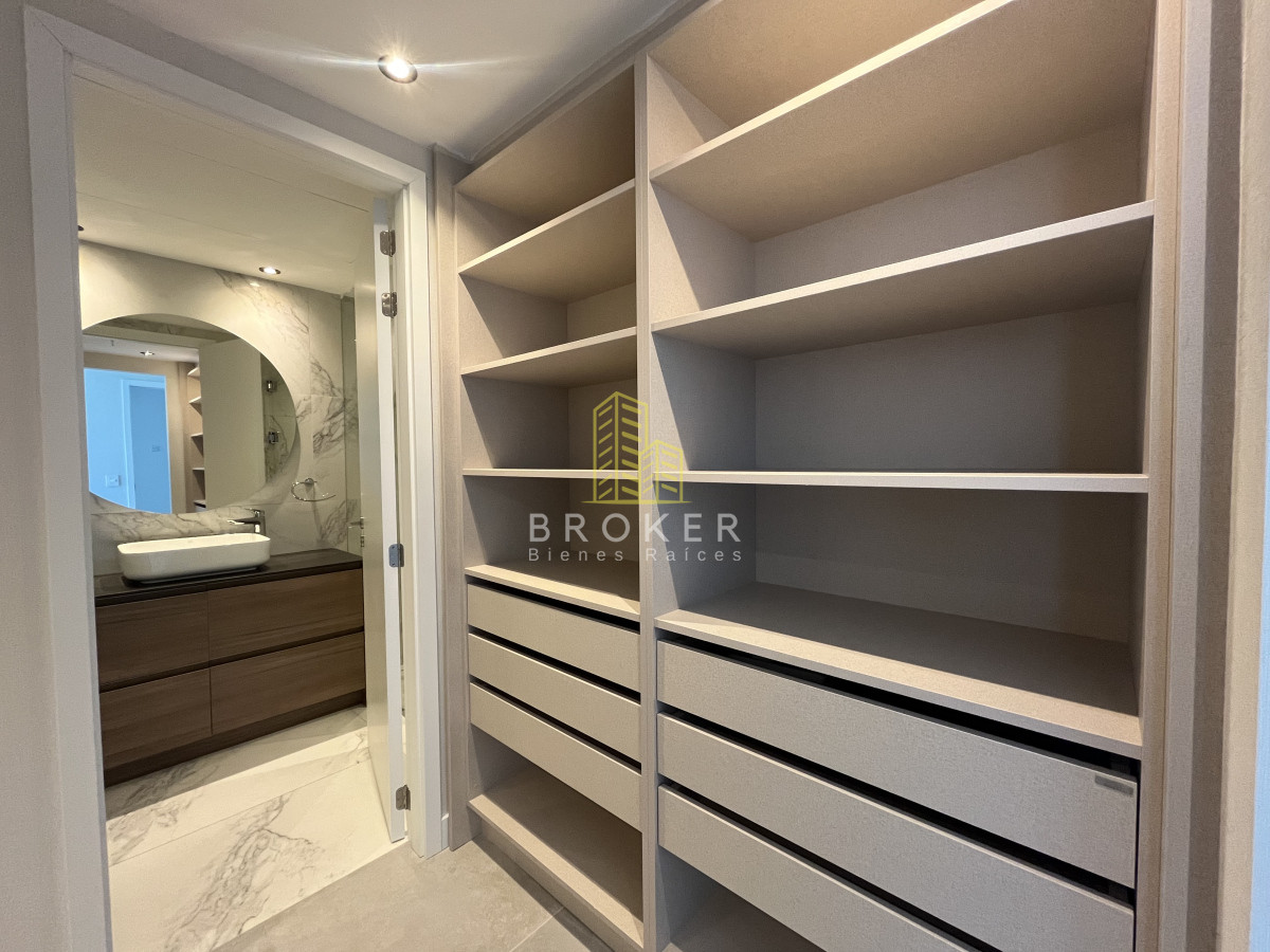 Apartamento ID.2273/Venta_Apartamento_en_VENETIAN_Punta_del_Este_Playa_Brava - Venta Apartamento en VENETIAN Punta del Este Playa Brava