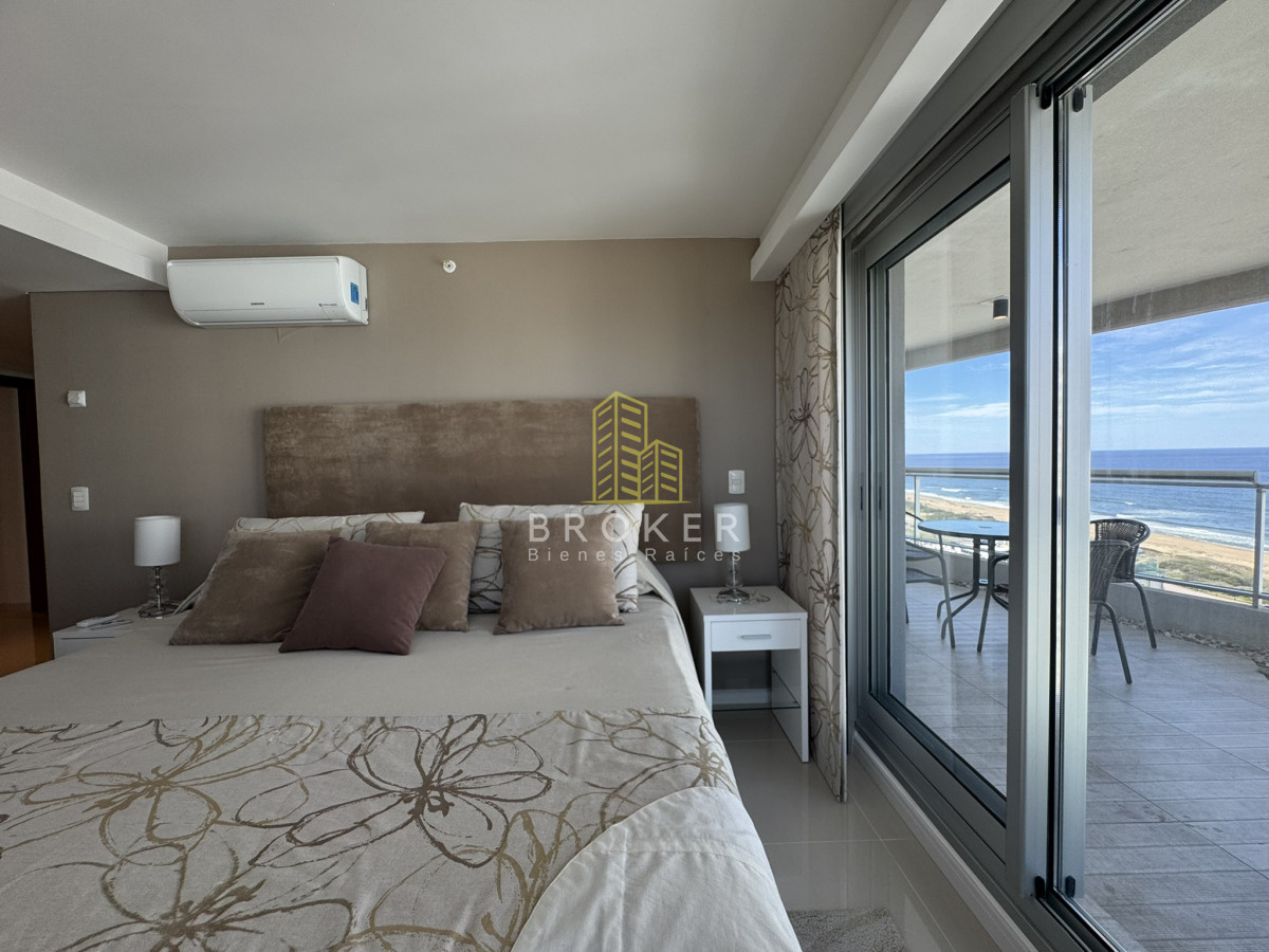 Apartamento ID.9227/VENTA_de_APARTAMENTO_EN_LOOK_BRAVA_3_DORMITORIOS_CON_VISTA_DIRECTA_AL_MAR_595.000USD - VENTA de APARTAMENTO EN LOOK BRAVA 3 DORMITORIOS CON VISTA DIRECTA AL MAR 595.000USD