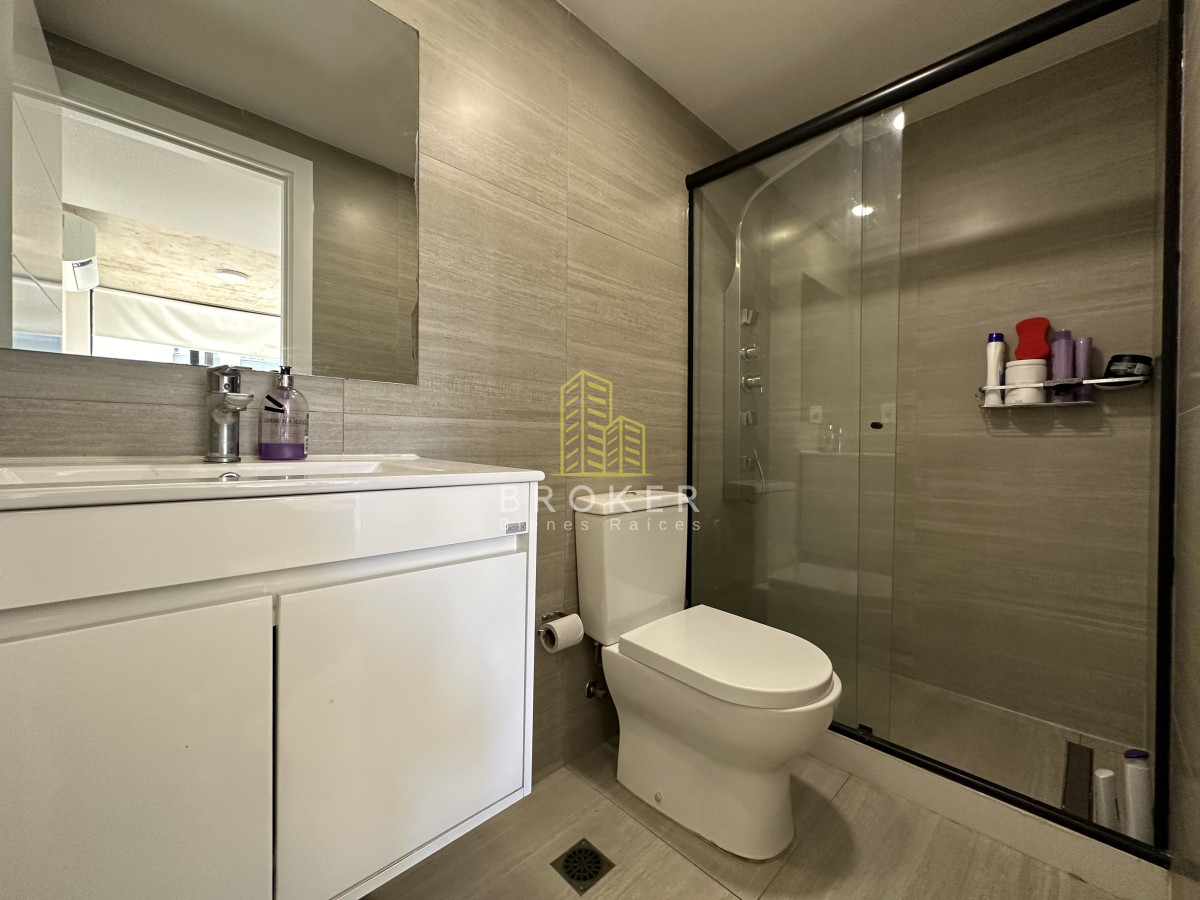 Apartamento ID.2459/OPORTUNIDAD_EN_PIRMERA_LINEA_MANSA_APARTAMENTO_DE_2_DORMITORIOS - OPORTUNIDAD EN PIRMERA LINEA MANSA APARTAMENTO DE 2 DORMITORIOS