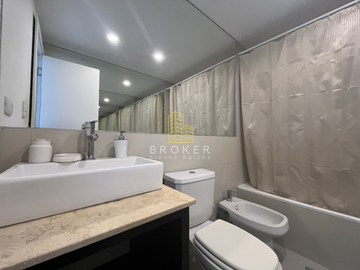 Apartamento ID.1845 - Oportunidad Apartamento en Venta Primera linea de la Mansa 2 dormitorios Isabel Pinares Punta del Este con Parrillero y Garaje