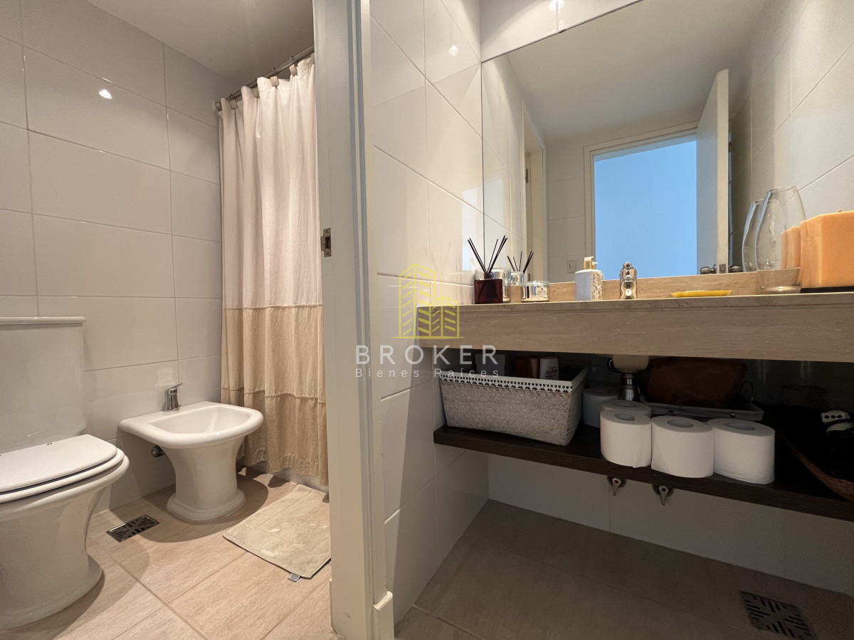 Apartamento ID.9373/Venta_Departamento_3_Dormitorios_Vista_al_Mar_Playa_Brava_Punta_del_Este_Con_Servicios_y_Garaje - Venta Departamento 3 Dormitorios Vista al Mar Playa Brava Punta del Este Con Servicios y Garaje