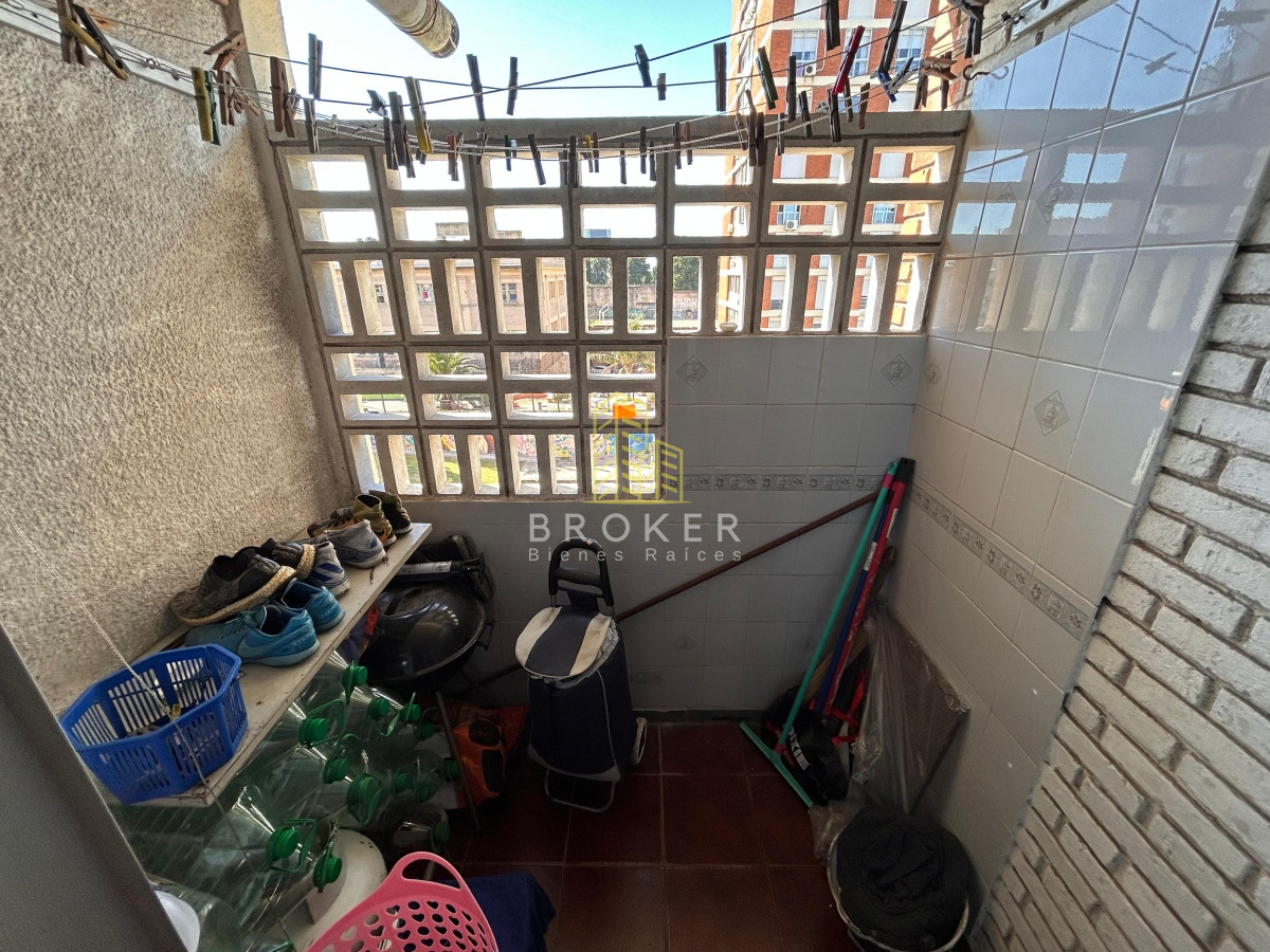 Apartamento ID.1012/Apto_3_dormitorios_en_VENTA_en_Barrio_Sur_frente_a_la_rambla - Apto 3 dormitorios en VENTA en Barrio Sur frente a la rambla