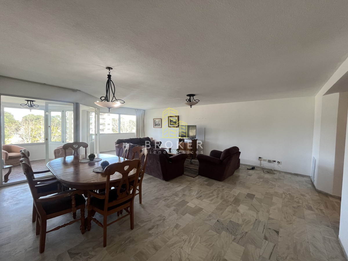 Apartamento ID.2404/OPORTUNIDAD_UNICA_Apartamento_en_Venta_3_Dormitorios_mas_dependencia_en_Roosevelt_Center_con_Amenities_y_Servicios_Punta_del_Este_ - OPORTUNIDAD UNICA Apartamento en Venta 3 Dormitorios mas dependencia en Roosevelt Center con Amenities y Servicios Punta del Este 