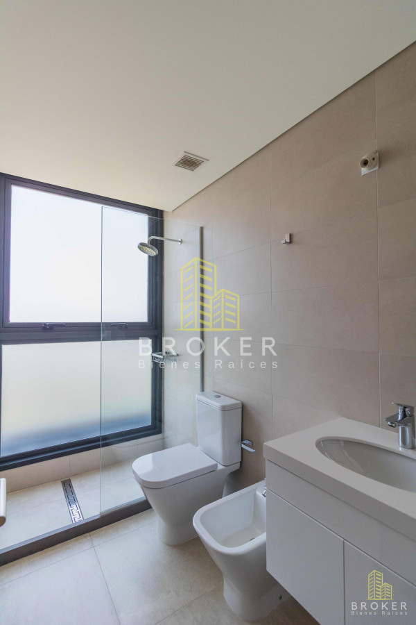 Apartamento ID.2460/venta_duplex_4_suites_en_carrasco_boating - venta duplex 4 suites en carrasco boating