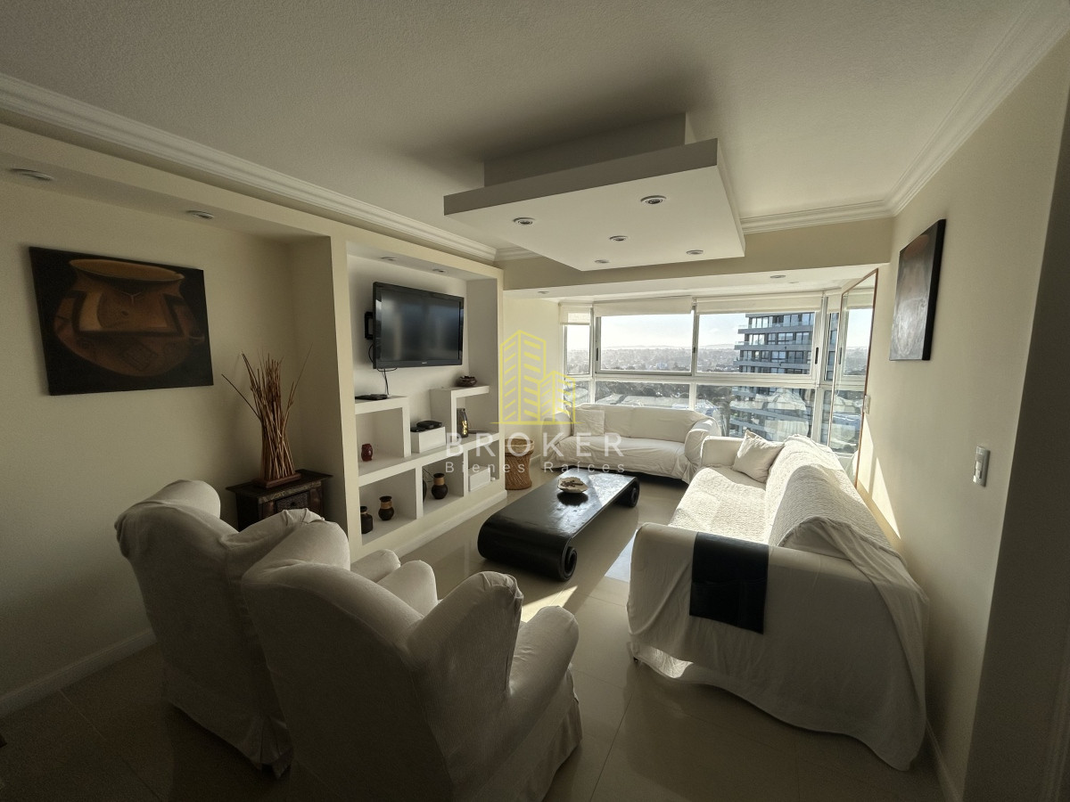 Apartamento ID.1752/Venta_de_apartamento_en_Roosevelt_piso_alto_2_dormitorios_con_una_vista_espectacular._Punta_del_Este._Uruguay - Venta de apartamento en Roosevelt piso alto 2 dormitorios con una vista espectacular. Punta del Este. Uruguay