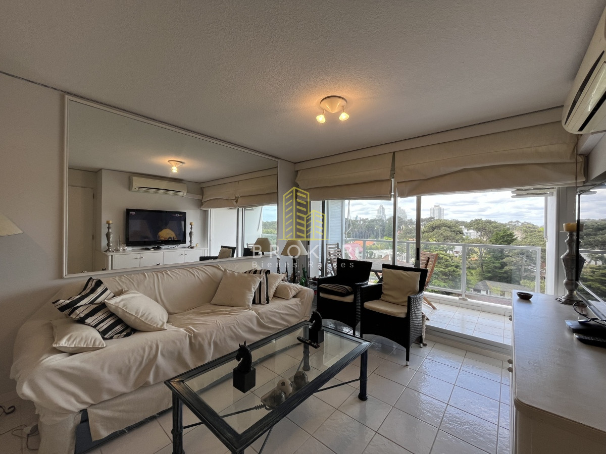 Apartamento ID.1831/Apartamento_de_2_dormitorios_en_Alquiler_de_Temporada_en_Complejo_Lincoln_Center_Torre_Wilson_Punta_del_Este_Mansa - Apartamento de 2 dormitorios en Alquiler de Temporada en Complejo Lincoln Center Torre Wilson Punta del Este Mansa