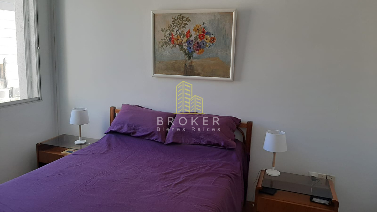 Apartamento ID.8936/Alquiler_temporario_de_departamento_en_Península,_3_dormitorios_a_media_cuadra_de_la_rambla,_Punta_del_Este_ - Alquiler temporario de departamento en Península, 3 dormitorios a media cuadra de la rambla, Punta del Este 