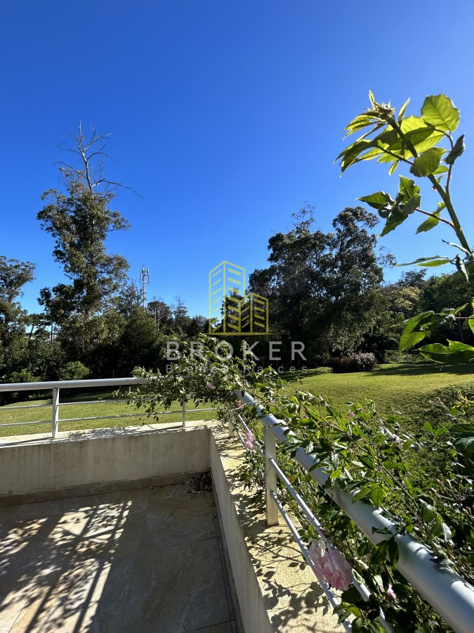 Apartamento ID.696/Apartamento_4_dormitorios_en_Playa_Brava_Rincon_del_Indio - Apartamento 4 dormitorios en Playa Brava Rincon del Indio. Punta del Este, Uruguay.