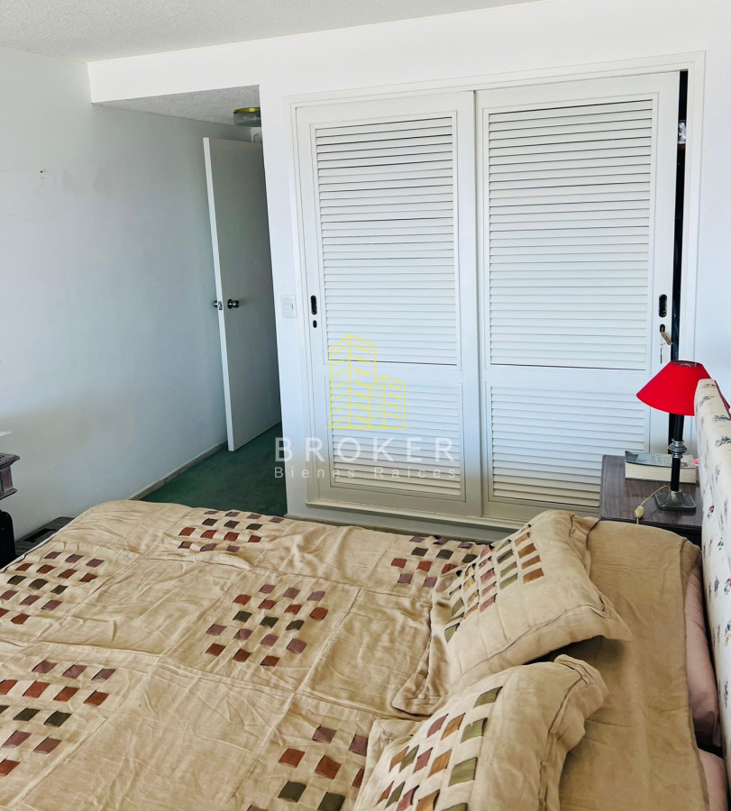 Apartamento ID.1835/Apartamento_de_3_dormitorios_en_Alquiler_de_Temporada_Edificio_Tamanaco_Primera_Linea_Playa_Mansa_con_servicio_de_Playa - Apartamento de 3 dormitorios en Alquiler de Temporada Edificio Tamanaco Primera Linea Playa Mansa con servicio de Playa