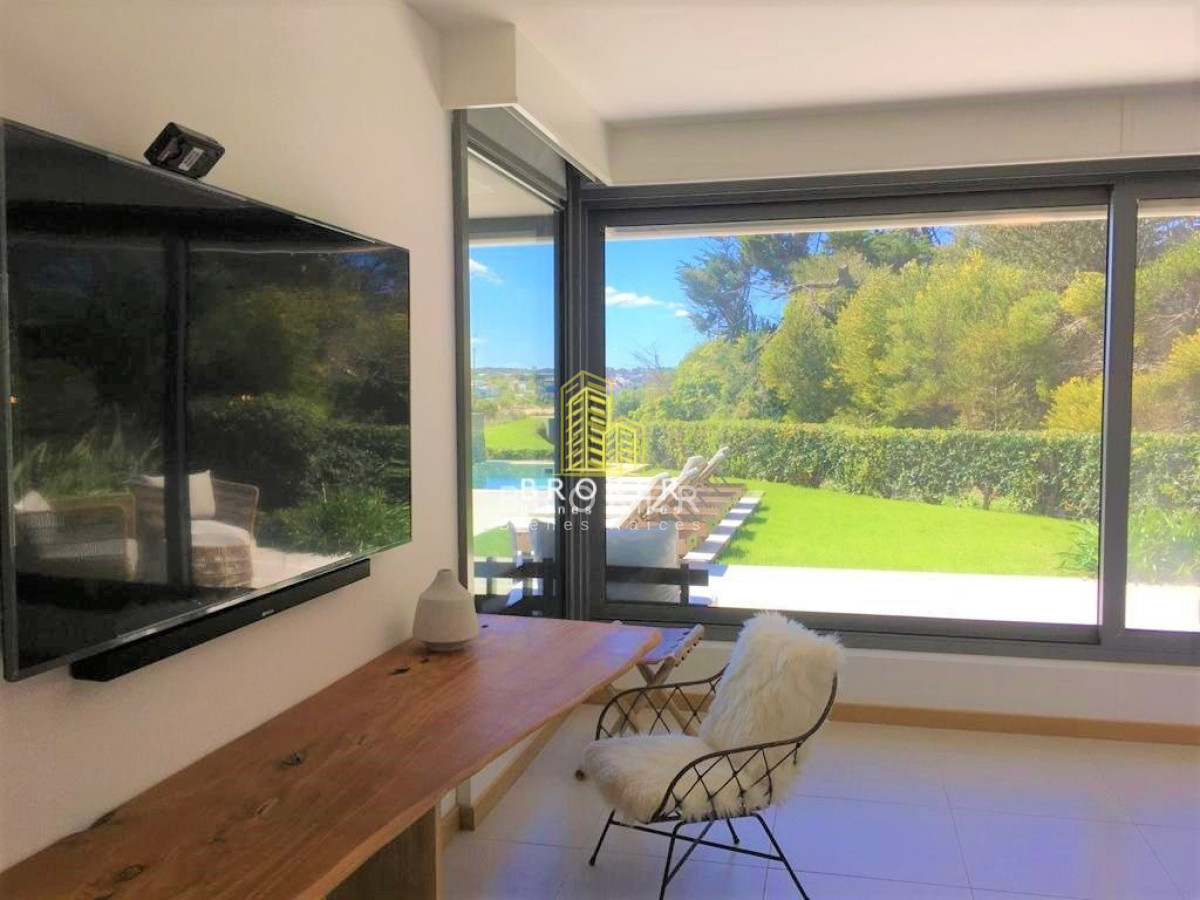 Apartamento ID.61 - Apartamento En Venta De 3 Dormitorios En Playa Brava