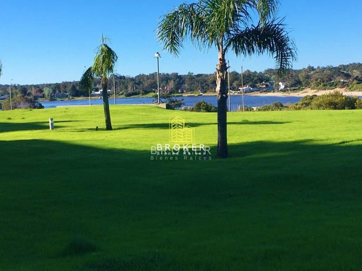 Apartamento ID.61 - Apartamento En Venta De 3 Dormitorios En Playa Brava