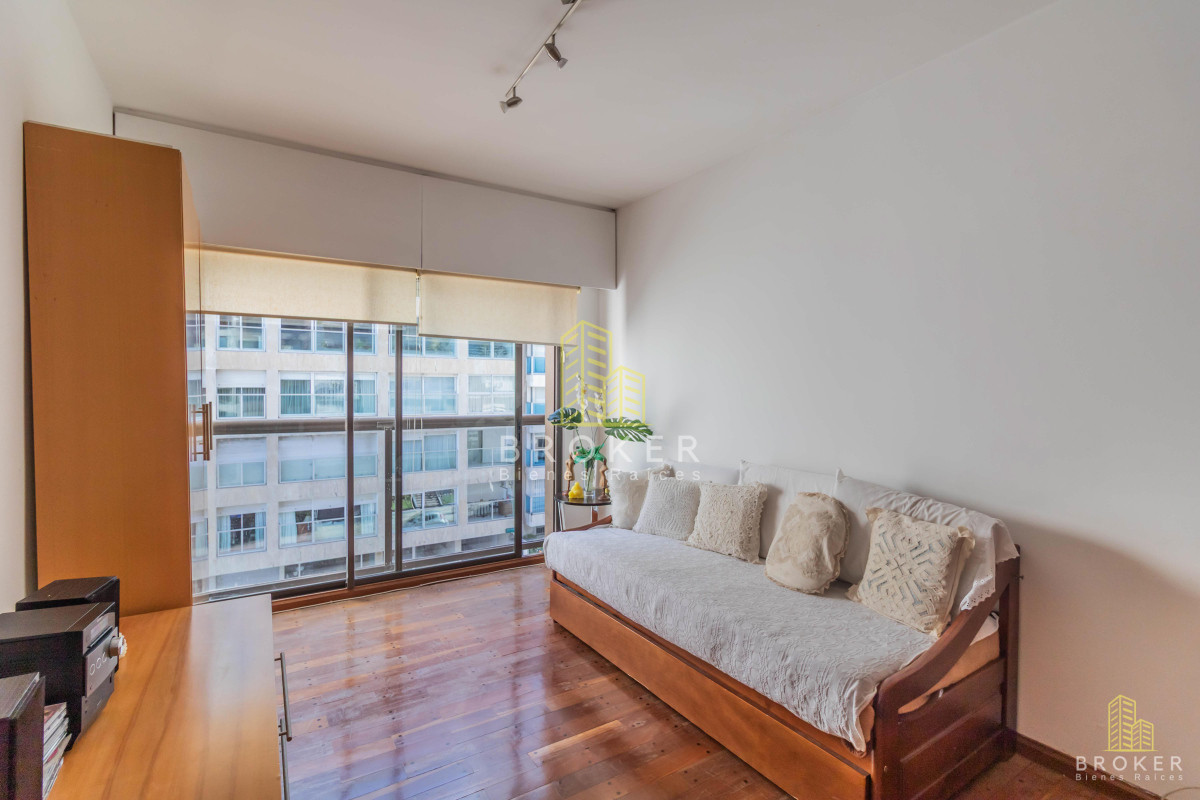 Apartamento ID.272/venta_apartamento_3_suites_mas_servicio_en_Pocitos_frente_al_mar_con_parrillero - venta apartamento 3 suites mas servicio en Pocitos frente al mar con parrillero