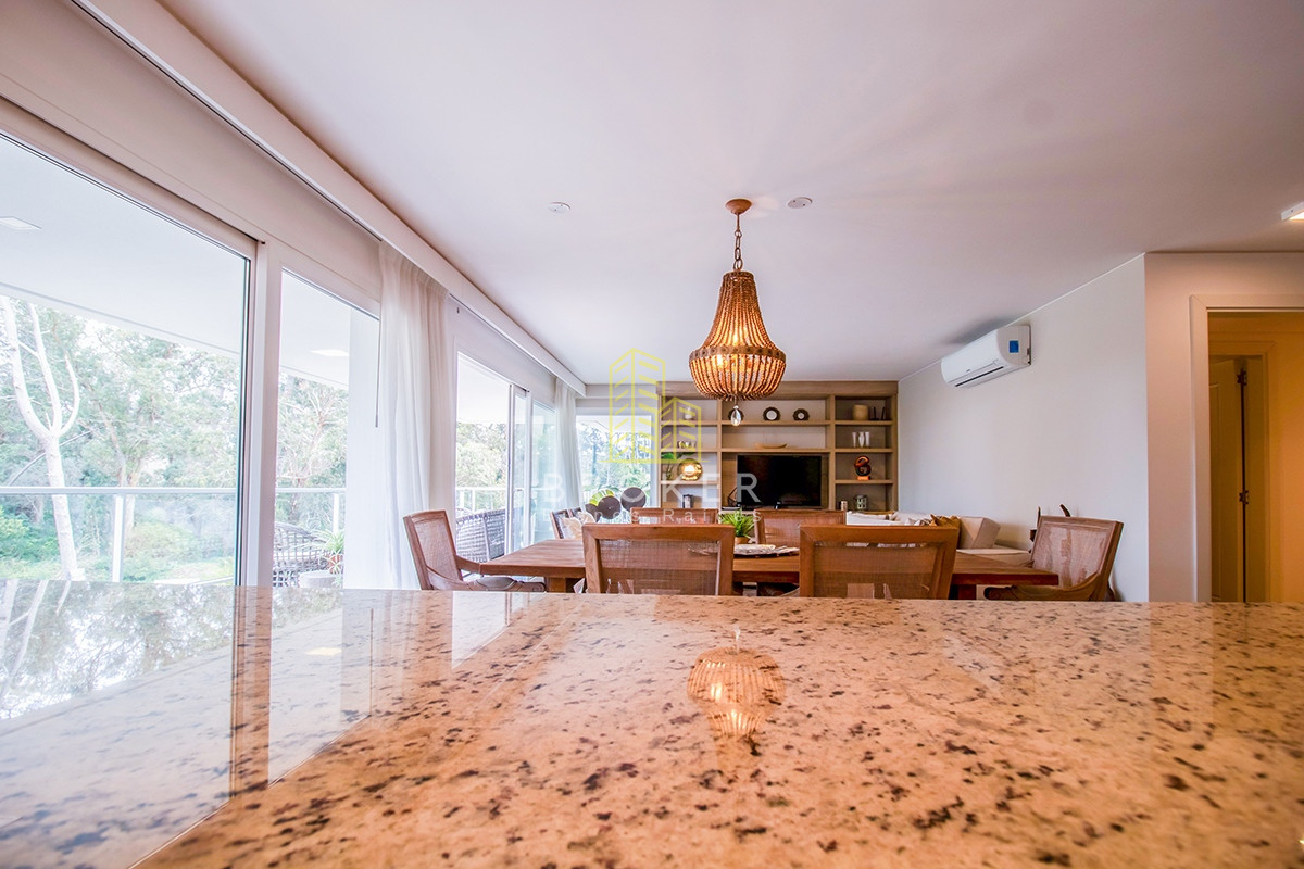 Apartamento ID.528/Venta_de_Penthouse_duplex_en_edificio_de_alta_gama_a_250_metros_del_mar,_Playa_Brava,_Punta_del_Este._Uruguay - Venta de Penthouse duplex en edificio de alta gama a 250 metros del mar, Playa Brava, Punta del Este. Uruguay