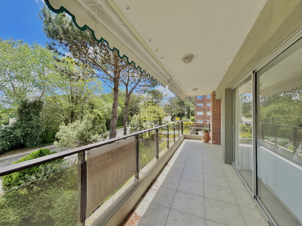 Apartamento ID.9491/venta_apartamento_punta_del_este_mansa_parrillero - venta apartamento punta del este mansa parrillero