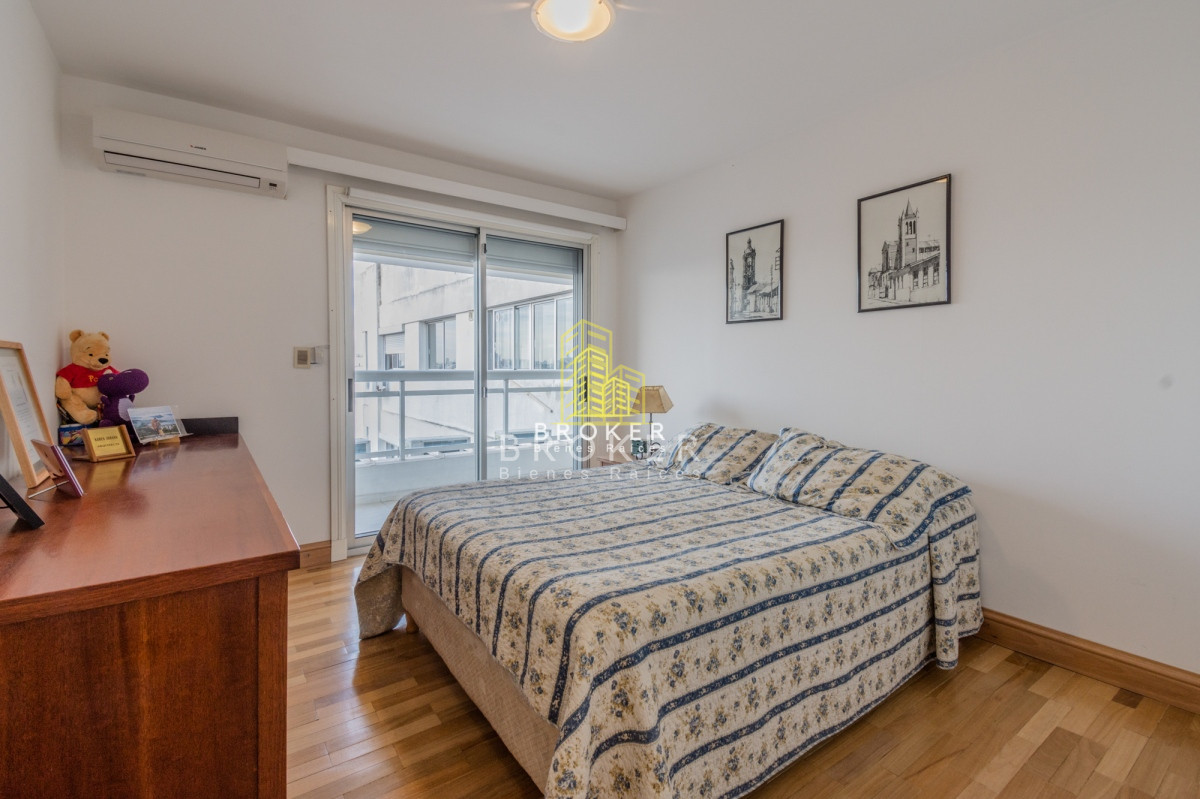Apartamento ID.503/Penthouse_de_4_dormitorios_en_Golf_Punta_Carretas_Barbacoa_propia!_Garage_Doble - Penthouse de 4 dormitorios en Golf Punta Carretas Barbacoa propia! Garage Doble