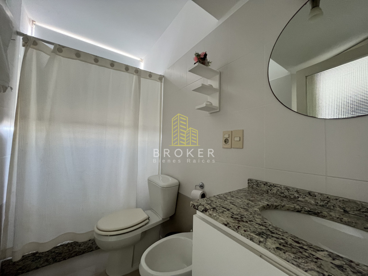 Apartamento ID.2151/Apartamento_en_Alquiler_de_Temporada_3_Dormitorios_con_Vista_al_Mar_en_Peninsula_Brava_Punta_del_este_Maldonado - Apartamento en Alquiler de Temporada 3 Dormitorios con Vista al Mar en Peninsula Brava Punta del este Maldonado