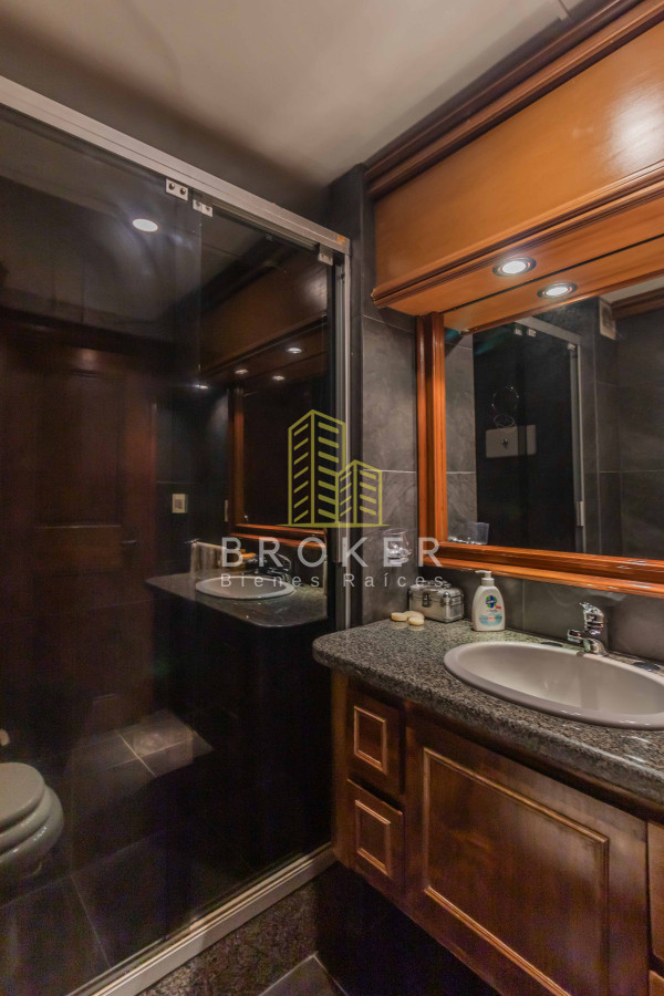Apartamento ID.2030/Venta_apartamento_5_dormitorios_en_Punta_Carretas,_Montevideo_Uruguay - Venta apartamento 5 dormitorios en Punta Carretas, Montevideo Uruguay