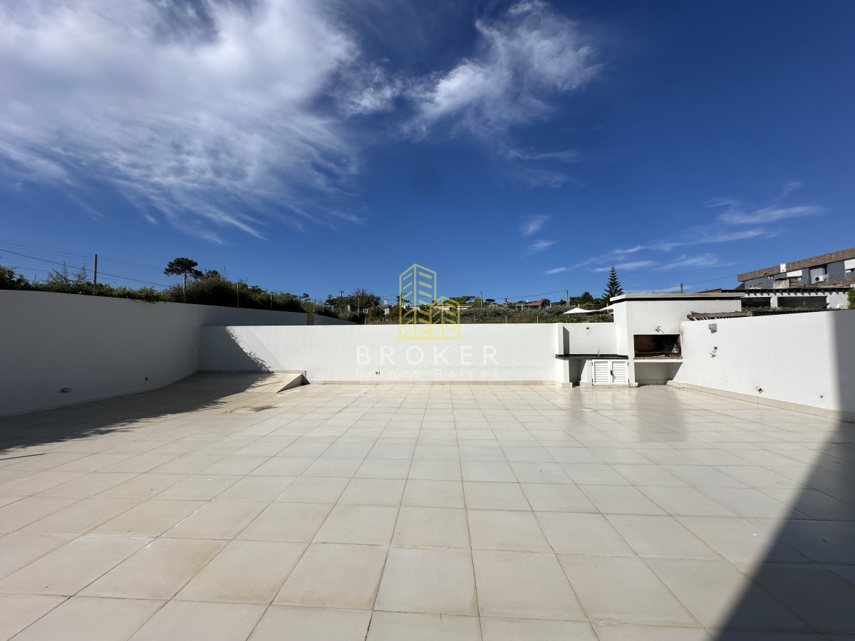 Apartamento ID.2298/OPORTUNIDAD_EN_PRIMERA_LINEA_MANSA_A_SOLO_419.000USD,_3_DORMITORIOS_Y_DEPENDENCIA. - OPORTUNIDAD EN PRIMERA LINEA MANSA A SOLO 419.000USD, 3 DORMITORIOS Y DEPENDENCIA.