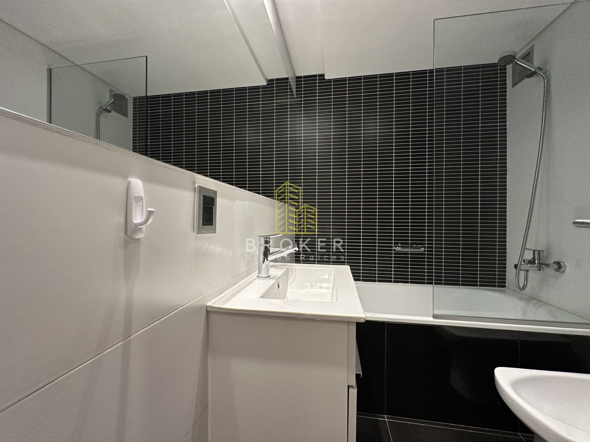 Apartamento ID.8856/Apartamento_Venta_Punta_del_Este_Look_Brava_con_vista_al_mar - Apartamento Venta Punta del Este Look Brava con vista al mar