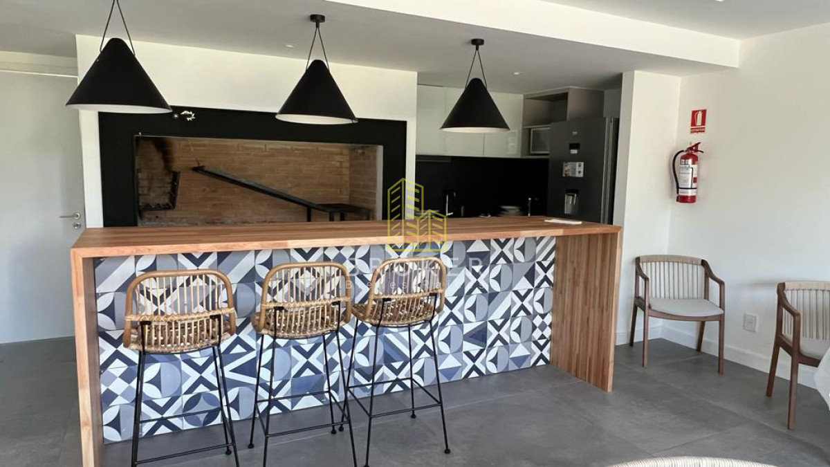 Apartamento ID.9023/Alquiler_de_temporada_de_increíble_departamento_en_primera_línea_al_mar,_Edificio_Venetian_en_Playa_Mansa - Alquiler de temporada de increíble departamento en primera línea al mar, Edificio Venetian en Playa Mansa