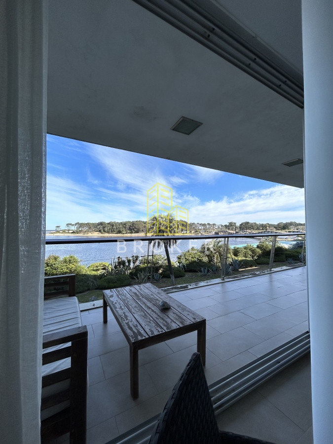 Apartamento ID.517/Venta_de_espectacular_apartamento_de_3_dorm._en_La_Barra_con_vista_única - Venta de espectacular apartamento de 3 dorm. en La Barra con vista única. . Punta del Este, Uruguay.