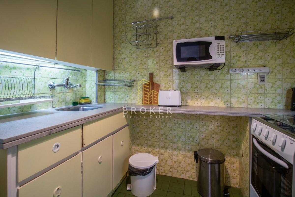 Apartamento ID.1102/Venta_de_luminoso_apartamento_en_Peninsula._Punta_del_Este,_Uruguay. - Venta de luminoso apartamento en Peninsula. Punta del Este, Uruguay.