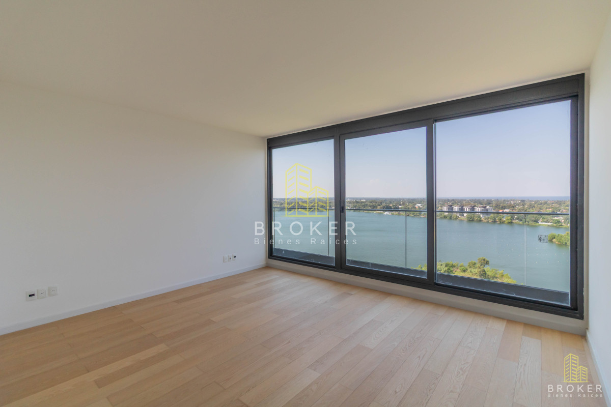 Apartamento ID.2440/venta_duplex_4_suites_en_carrasco_boating - venta duplex 4 suites en carrasco boating