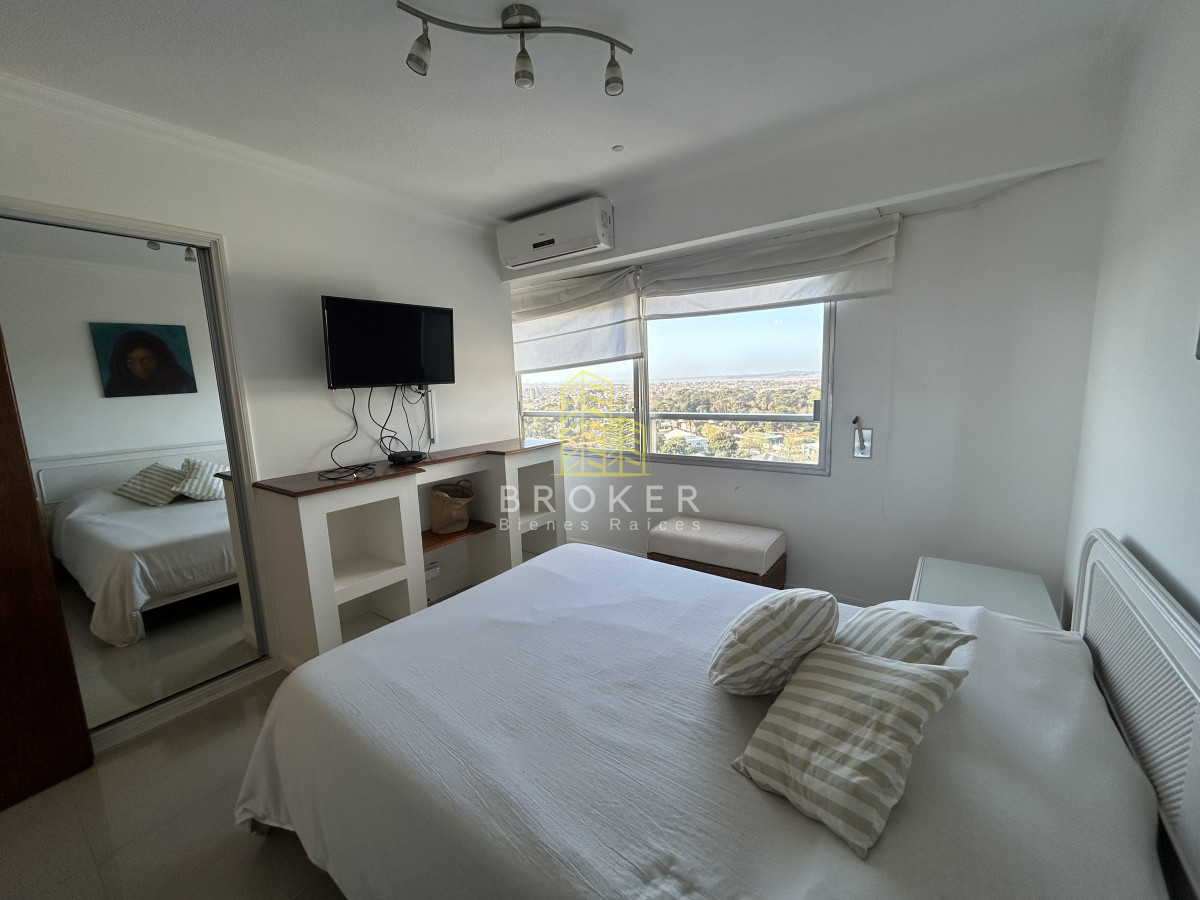 Apartamento ID.1752/Venta_de_apartamento_en_Roosevelt_piso_alto_2_dormitorios_con_una_vista_espectacular._Punta_del_Este._Uruguay - Venta de apartamento en Roosevelt piso alto 2 dormitorios con una vista espectacular. Punta del Este. Uruguay