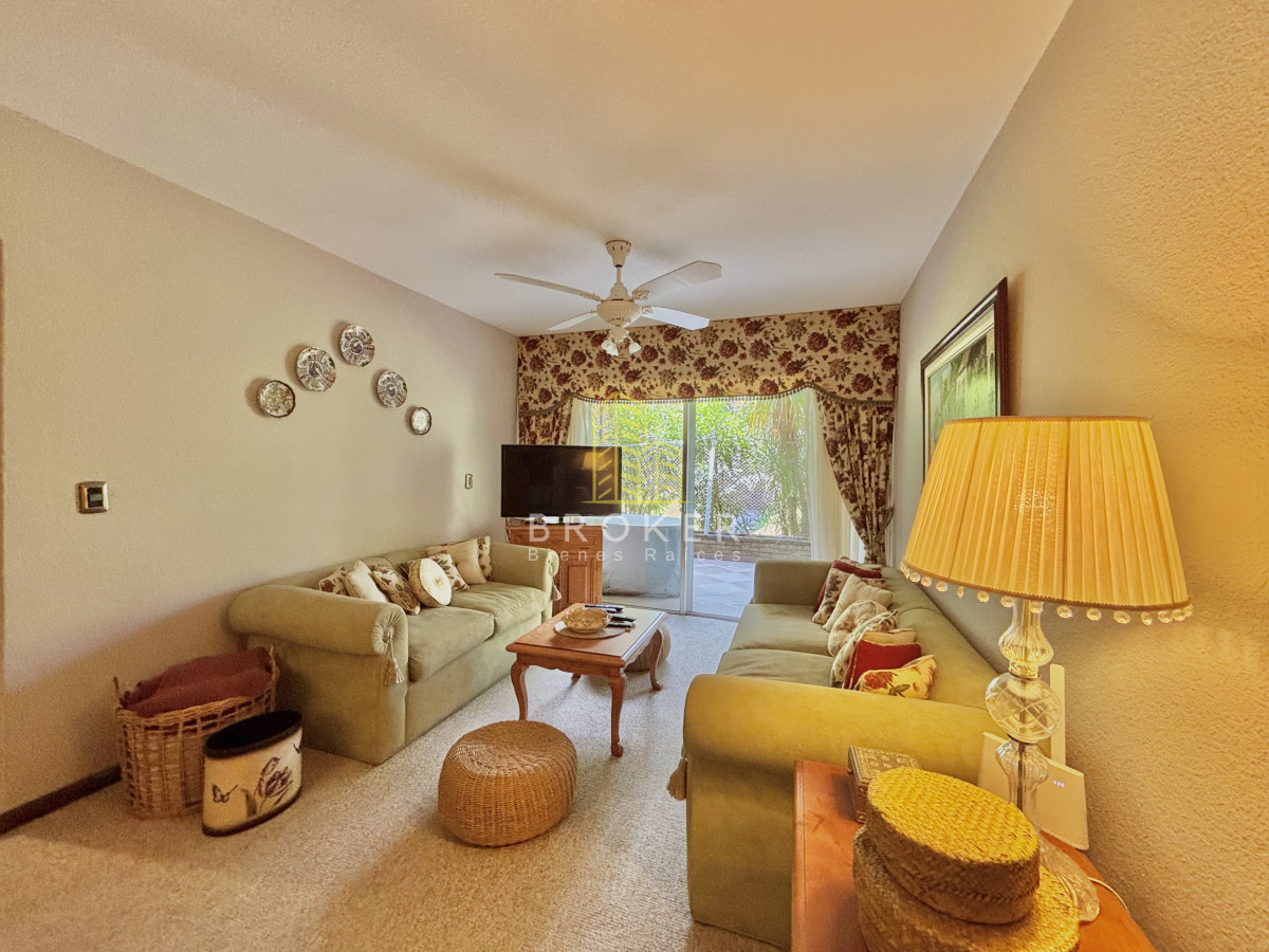 Apartamento ID.9490/venta_punta_del_este_apartamento_parrillero_piscina_mansa - venta punta del este apartamento parrillero piscina mansa