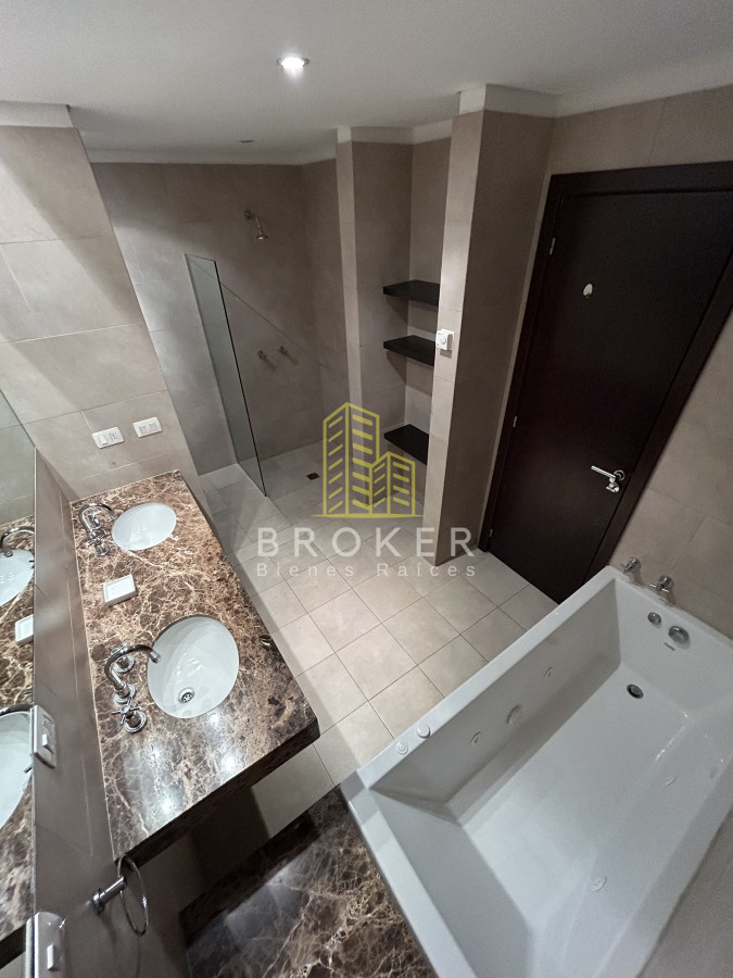 Apartamento ID.517/Venta_de_espectacular_apartamento_de_3_dorm._en_La_Barra_con_vista_única - Venta de espectacular apartamento de 3 dorm. en La Barra con vista única. . Punta del Este, Uruguay.