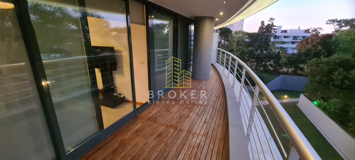 Apartamento ID.8841/Alquiler_departamento_2_dormitorios_en_Punta_del_Este_,_Roosevelt - Alquiler departamento 2 dormitorios en Punta del Este , Roosevelt