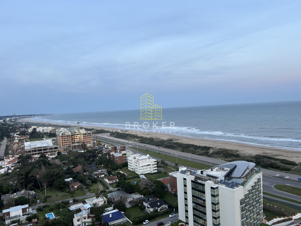 Apartamento ID.2169/Alquiler_de_apartamento_de_lujo_en_Brava,_Punta_Del_Este - Alquiler de apartamento de lujo en Brava, Punta Del Este