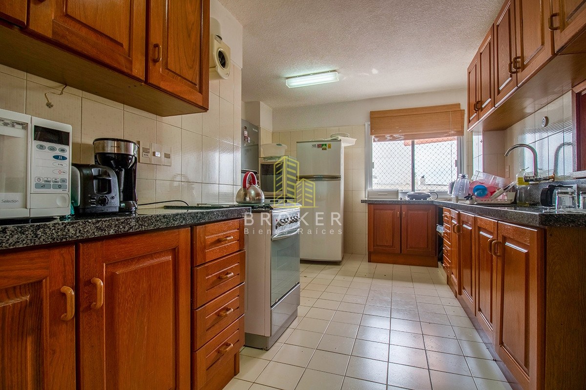 Apartamento ID.765/Apartamento_Penthouse_en_Venta_de_4_dormitorios_en_La_Brava_con_terraza_y_parrillero_con_Vistas_La_Pastora_Punta_del_Este - Apartamento Penthouse en Venta de 4 dormitorios en La Brava con terraza y parrillero con Vistas La Pastora Punta del Este
