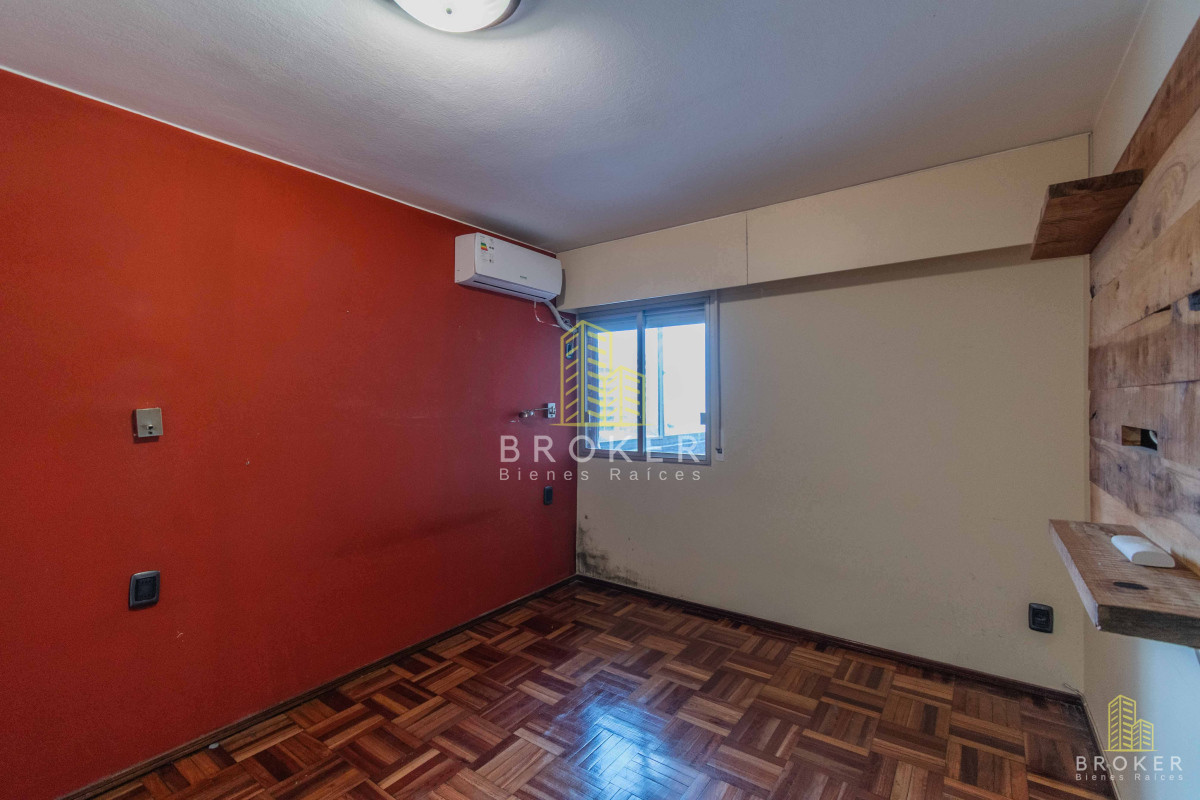 Apartamento ID.9088 - Venta apartamento 3 dormitorios con cochera en Malvin Sur - BROKER en Exclusiva