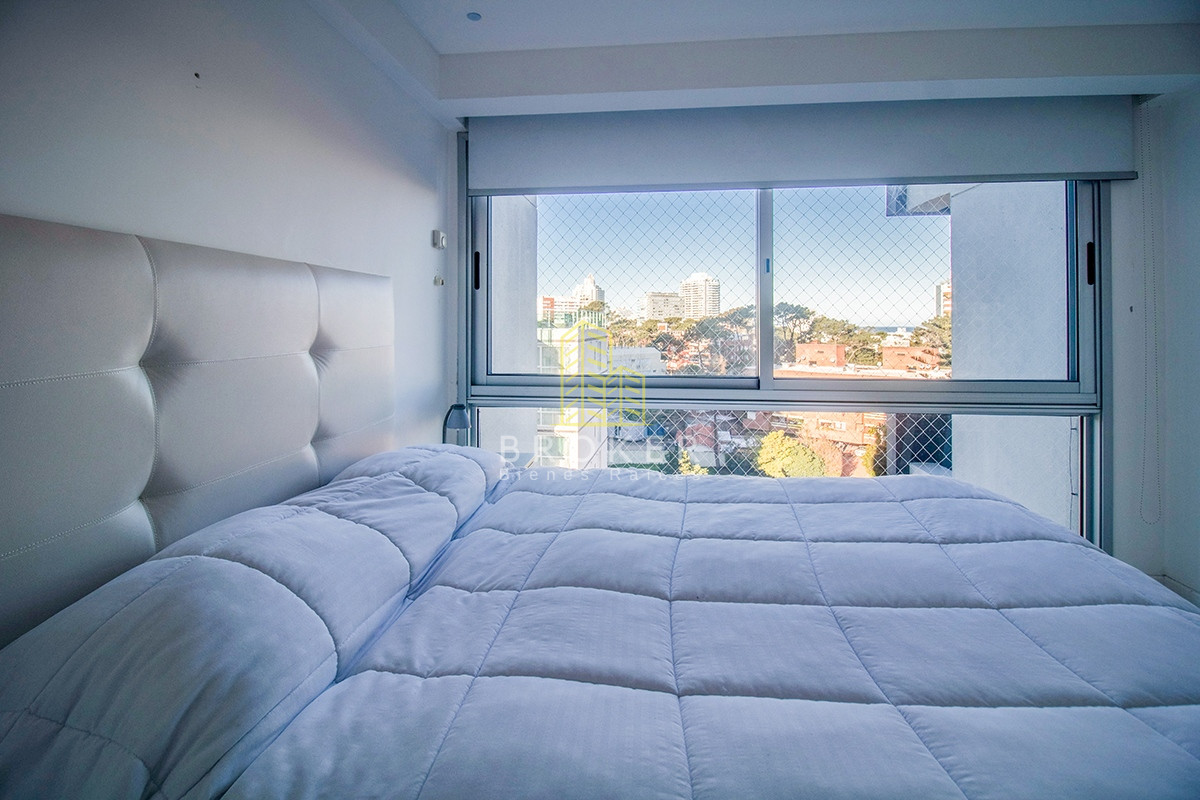 Apartamento ID.1650/Venta_Apartamento_3_dormitorios_y_medio_en_Chiverta,_Punta_del_Este._Uruguay. - Venta Apartamento 3 dormitorios y medio en Chiverta, Punta del Este. Uruguay.