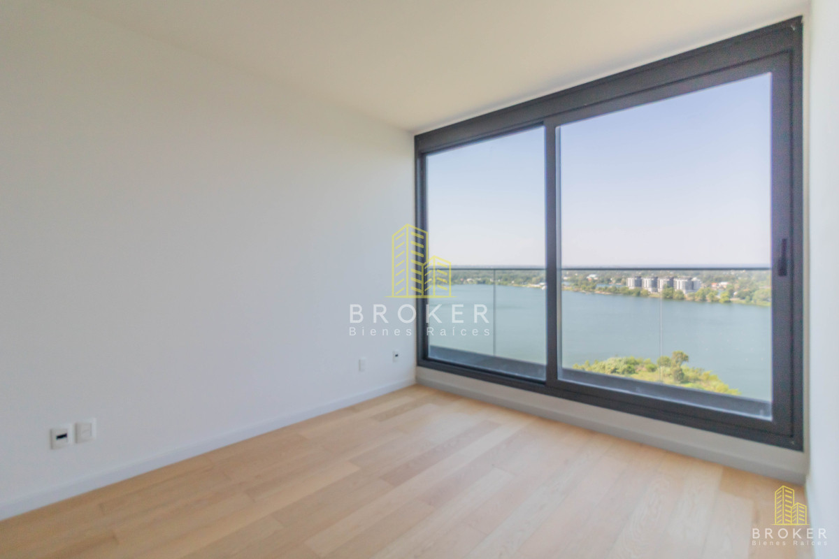 Apartamento ID.2440/venta_duplex_4_suites_en_carrasco_boating - venta duplex 4 suites en carrasco boating