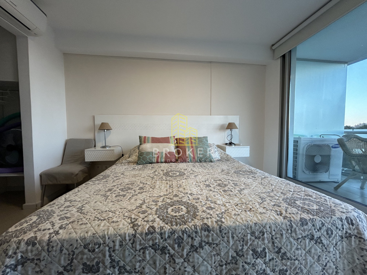 Apartamento ID.2017/Venta_de_hermoso_apartamento_2_dormitorios_en_una_de_las_mejores_zonas_de_Punta_del_Este - Venta de hermoso apartamento 2 dormitorios en una de las mejores zonas de Punta del Este