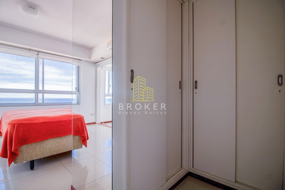 Apartamento ID.785/Oportunidad_en_venta_de_apartamento_con_vista_al_mar_en_Peninsula_-_Punta_del_este - Oportunidad en venta de apartamento con vista al mar en Peninsula - Punta del este