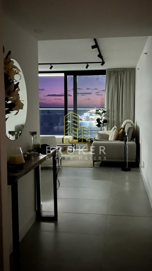 Apartamento ID.9023/Alquiler_de_temporada_de_increíble_departamento_en_primera_línea_al_mar,_Edificio_Venetian_en_Playa_Mansa - Alquiler de temporada de increíble departamento en primera línea al mar, Edificio Venetian en Playa Mansa