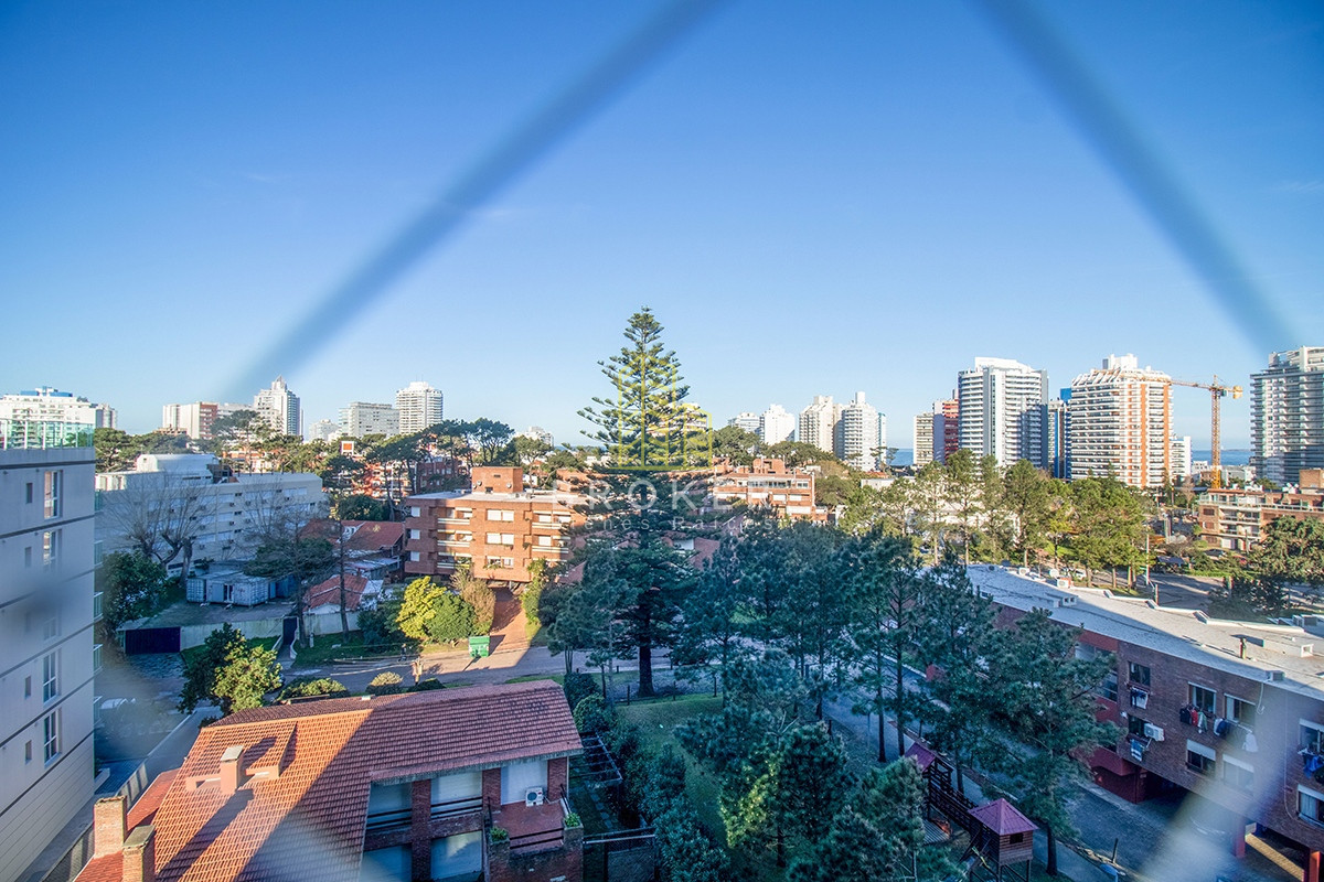 Apartamento ID.1650/Venta_Apartamento_3_dormitorios_y_medio_en_Chiverta,_Punta_del_Este._Uruguay. - Venta Apartamento 3 dormitorios y medio en Chiverta, Punta del Este. Uruguay.