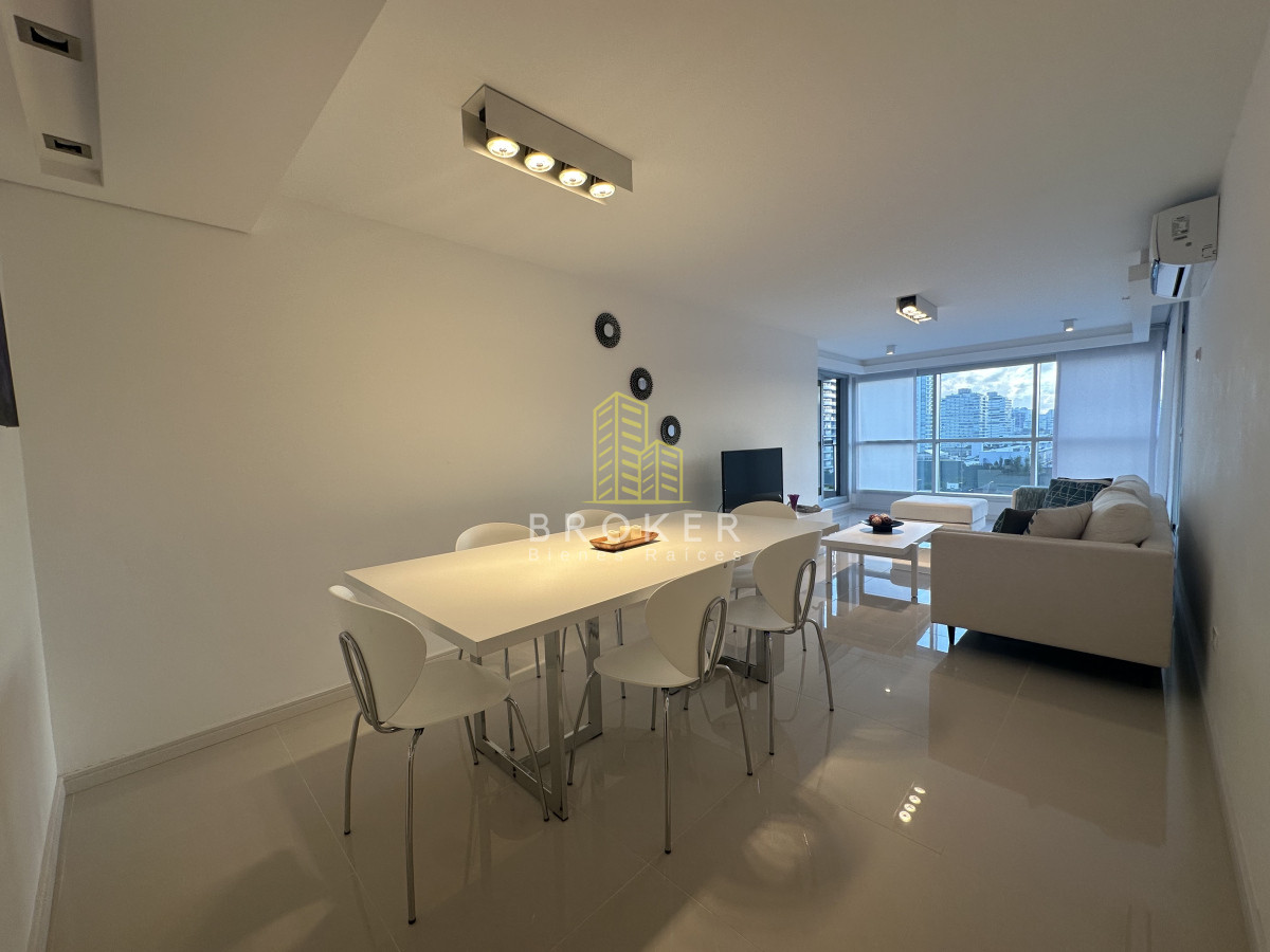 Apartamento ID.2111/Venta_de_apartamento_de_categoria,_dos_dormitorios_y_medio_en_la_brava_con_vista_al_mar._ - Venta de apartamento de categoria, dos dormitorios y medio en la brava con vista al mar. 
