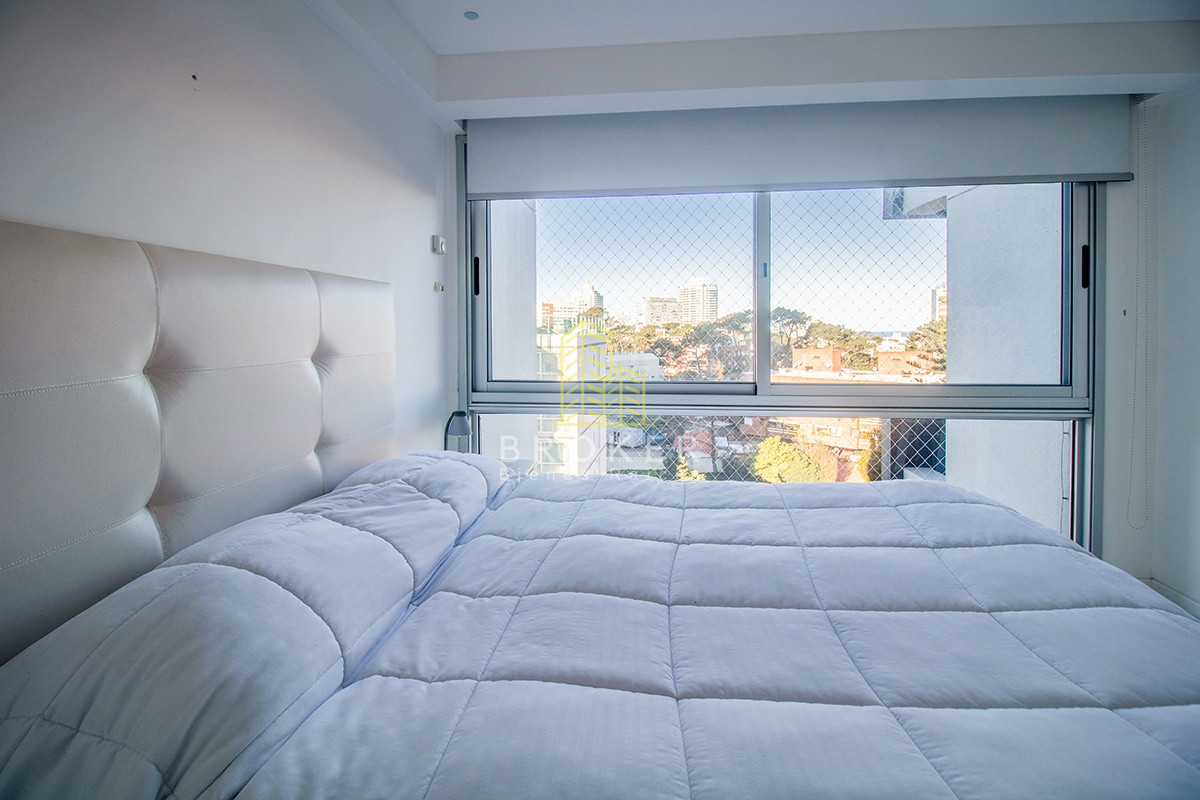 Apartamento ID.1650/Venta_Apartamento_3_dormitorios_y_medio_en_Chiverta,_Punta_del_Este._Uruguay. - Venta Apartamento 3 dormitorios y medio en Chiverta, Punta del Este. Uruguay.